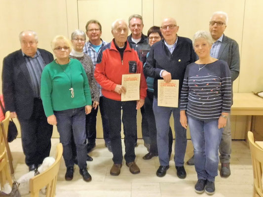 v.l. Horst Vöhl, Brigitte Imhof, Ingrid Freitag, Walteer Hesse, Klaus Freitag, Wolfgang u. Monika Oberlies, Günter Werner, Helga Hesse und 1. Vors. Friedhelm Imhof