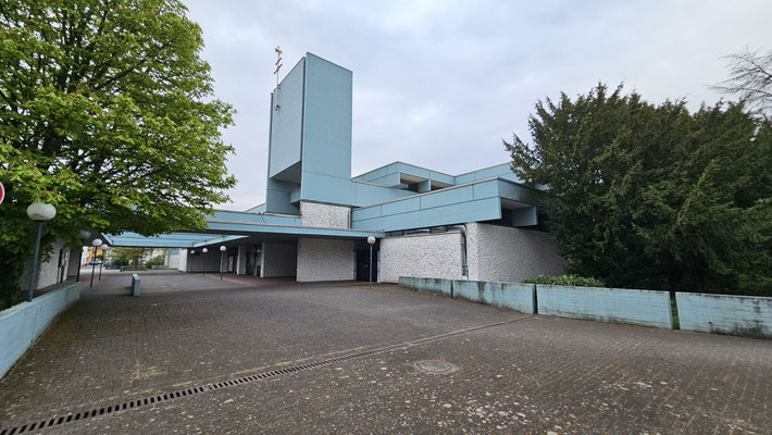 Die Kirche in Rehlingen, wo ich Messdiener war