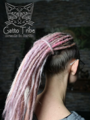 Dreaderstellung, neue Dreads in Berlin 066 ( 43 Dreads mit Extensions)