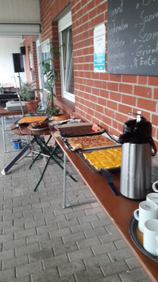 Tag der offenen Tür: Kuchenbuffet