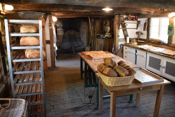 Bilder vom Abbau des Backhauses 1517228679s Webseite!