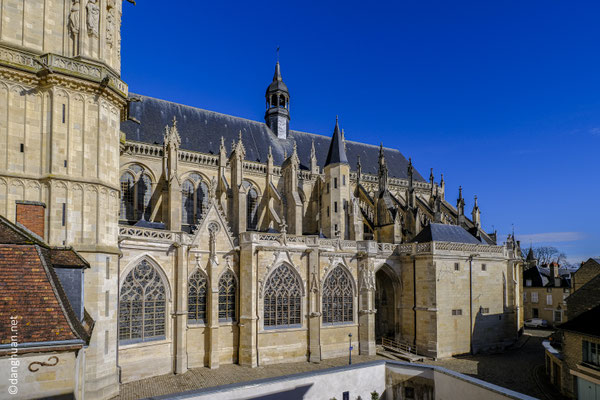 Cathédrale St Cyr et Ste-Julitte