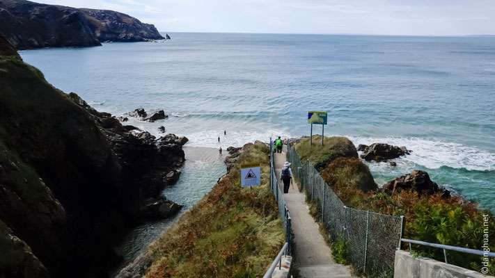 Baignade à Plémont Bay  