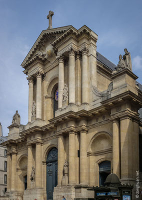 Paroisse St Roch - Paroisse d’un quartier aujourd’hui dépeuplé, mais qui fut habité du XVIIe siècle au XIXe siècle par une société riche et élégante ...