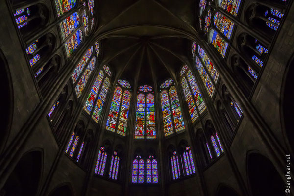 Basilique St Denis et les vitraux du choeur