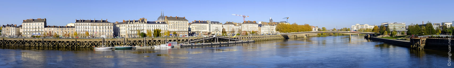 Le centre ville, vu depuis le quartier Île de Nantes