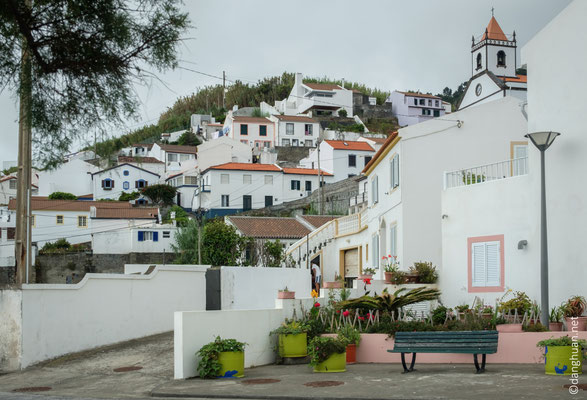 le village de pêcheurs de Ribeira Quente