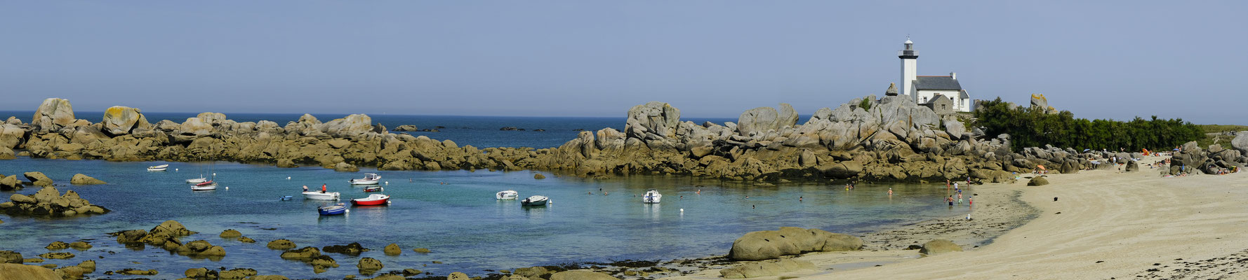 de Plouneour-Trez à Kerlouan : Le phare de Pontusval