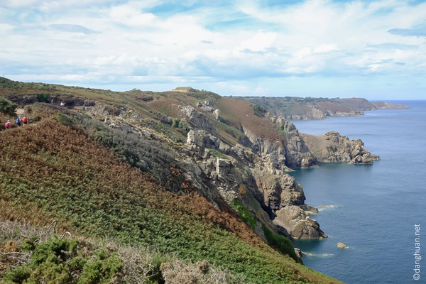 Randonnée de Sorel à l'Etacq le long du sentier nord-ouest de l'île