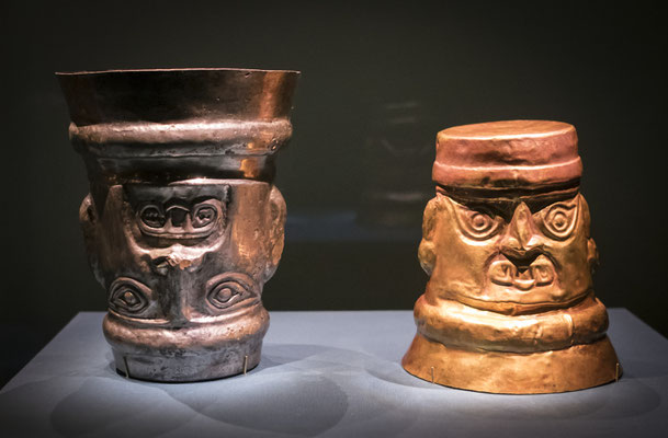 Keros, gobelets cérémoniels incas (culture Inca, 1350-1532 après JC) Sierra du Sud