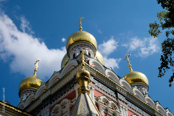 Eglise de Shipka - C'est ici qu'en 1877 fut rendue la bataille la plus difficile par la toute jeune résistance bulgare dans la guerre russo-turque pour la libération de la Bulgarie