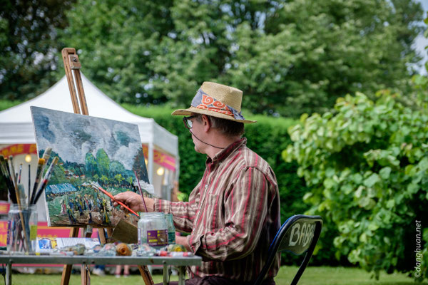 Les peintres d'aujourd'hui perpétuent la tradition des peintres immpressionniste tels Afred Sisley, Claude Monet et Auguste Renoir