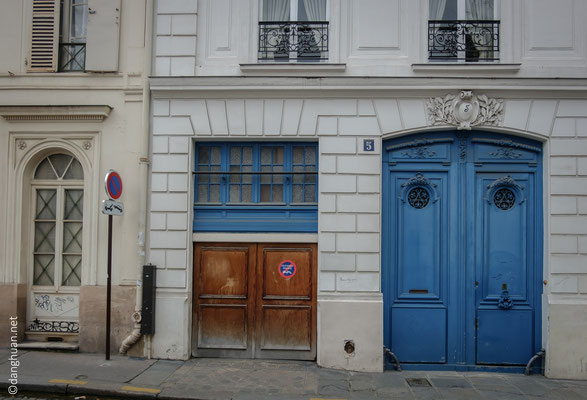 N°5 rue de la tour des dames : Résidence d'Horace Vernet, un peintre qui fut le professeur de Géricault