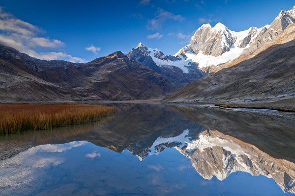 Spiegelung an der Laguna Mitucocha, Cordillera Huayhuash