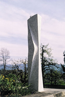Skulptur aus Cristallina Marmor, Wolfhausen