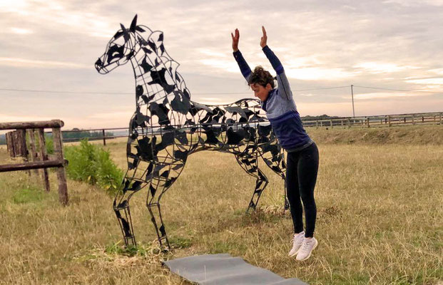 Fanny Lelièvre, cavalière professionnelle et sportive accomplie à l'Ecurie les Rouillons