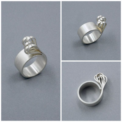Ring aus der Serie Loop