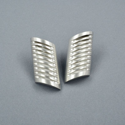 Ohrstecker - Silber mit Einsägungen