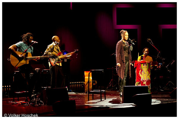 Lisa Simone & Band im Theaterhaus