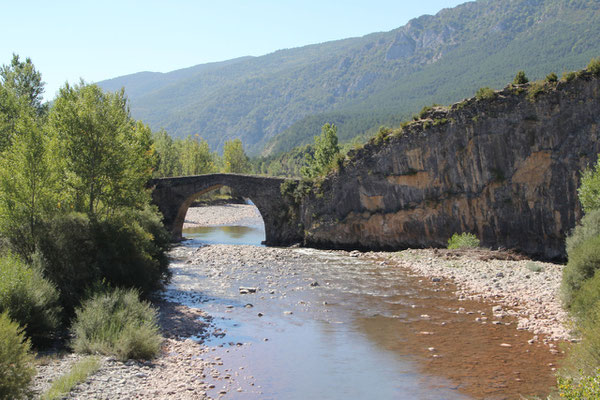 Am Rio Aragon.
