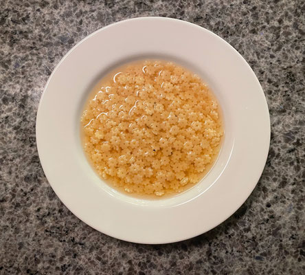 Nudelsuppe (mit selbst gemachter Rinderbrühe) [Signature Dish]