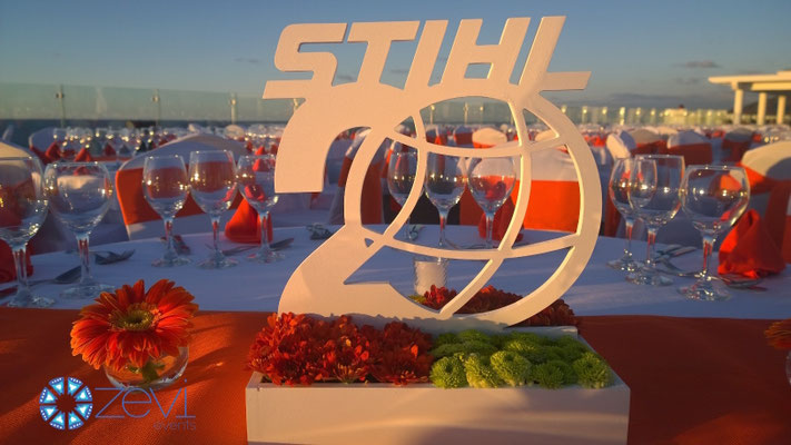 Fiesta Corporativa con Zevi Events