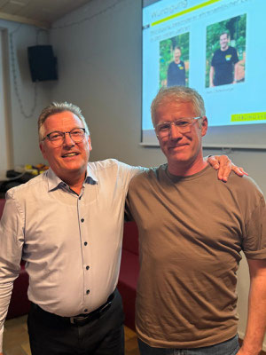 Klaus Drewicke dankt Marc Heger für sein Engagement und die unermüdliche Platzpflege - Marc Heger übernimmt Amt des 2. Vorsitzenden