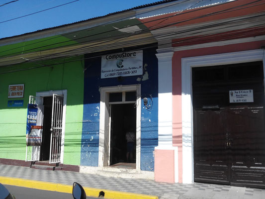 façades colorées de Granada