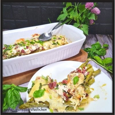 Grüner Spargel überbacken