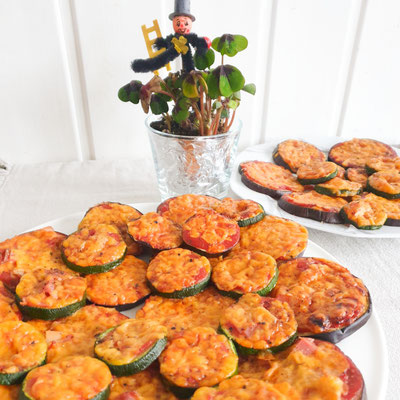Auberginen-/Zucchini-Pizzen
