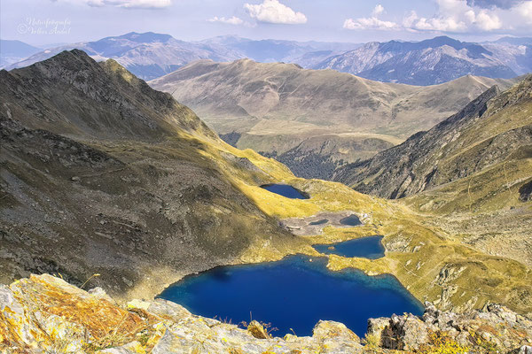 kleine Seen unterhalb des Pico de la Montaneta und Pic Sauvegarde