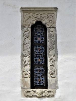 Fensterumrandung - Kloster Sinaia
