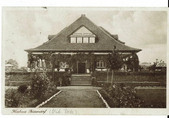 Bild 11:  Kurhaus Bissendorf direkt an der Wietze. Beliebter Heide-Ausflugsort – Fremdenzimmer, Besitzer: F. Thaler (Text auf der Kartenrückseite) 1933