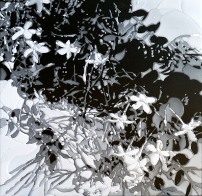 drops #15-01, epoxy resin on acrylic sheet, 75×75cm, 2015