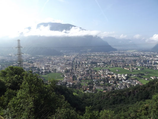 Bozen im Morgendunst