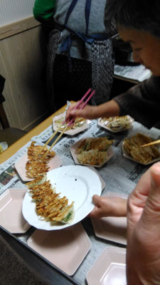 作って食べよう会（餃子）2016/11/27