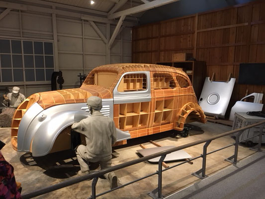 トヨタ産業技術記念館＿自動車館_002