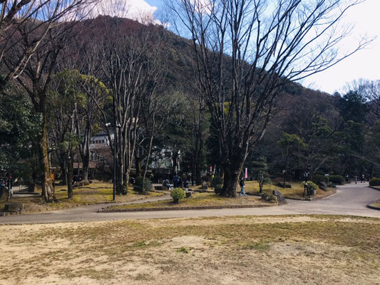 岐阜公園＿ピクニック・芝生広場＿001