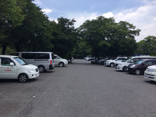 朝宮公園＿無料駐車場