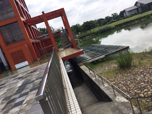 落合公園＿水車の地下道