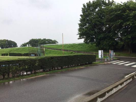 木曽川扶桑緑地＿公園入口（少しわかりづらい）