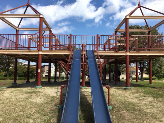 荒子川公園＿滑り台