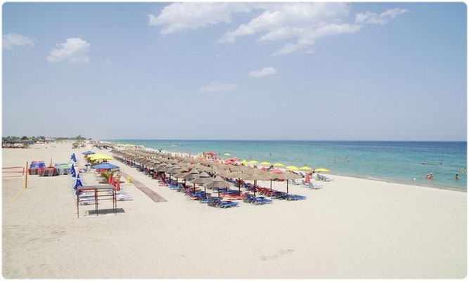Paralia Pieria sandy beach