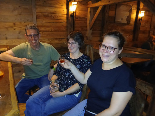 PROST! Auf die Woche!