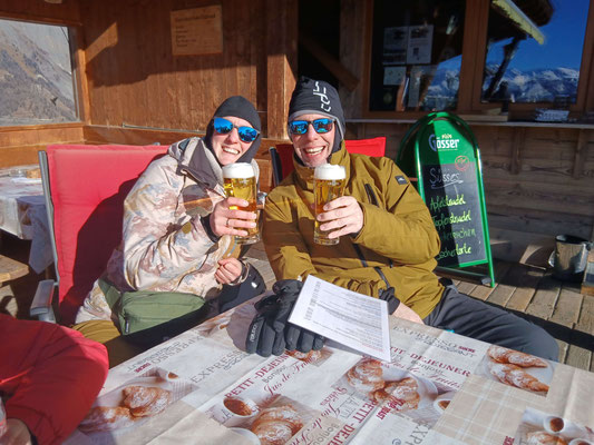 PROST! Aber vorsicht - der Schaum friert!