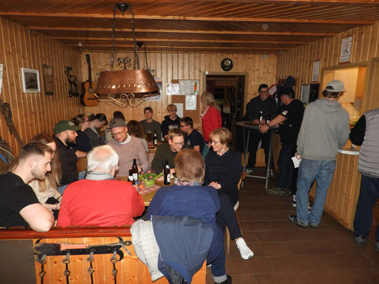 die Hütte ist gut gefüllt