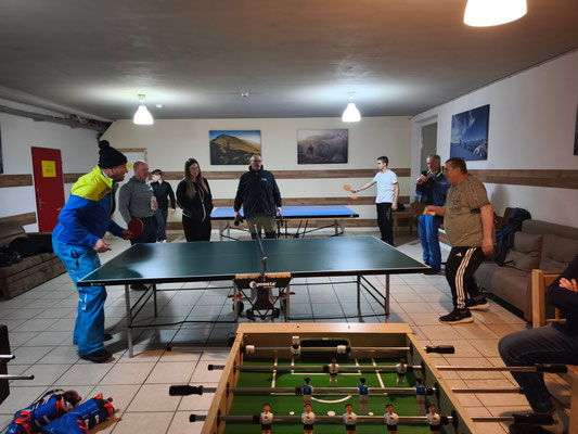 Tischtennis-Zweikampf