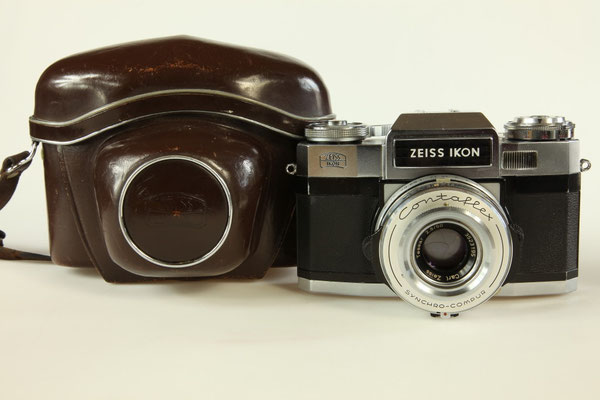 ZEISS Ikon Contaflex Super B  ©  engel-art.ch