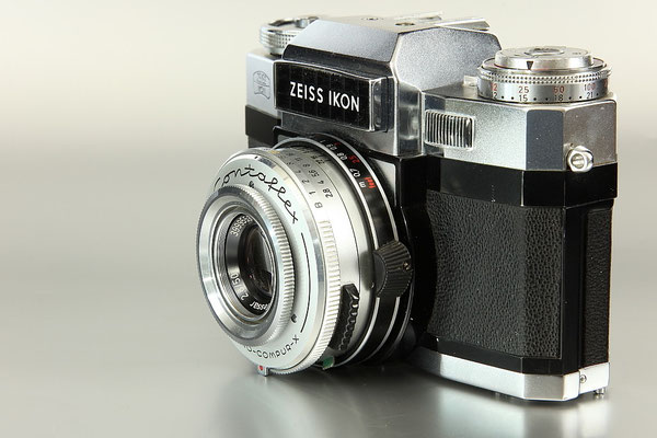 ZEISS Ikon Contaflex Super Neu  ©  engel-art.ch