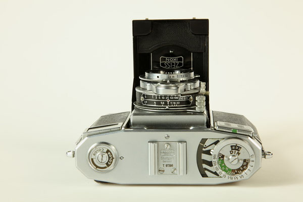 ZEISS Ikon Contessa  ©  engel-art.ch